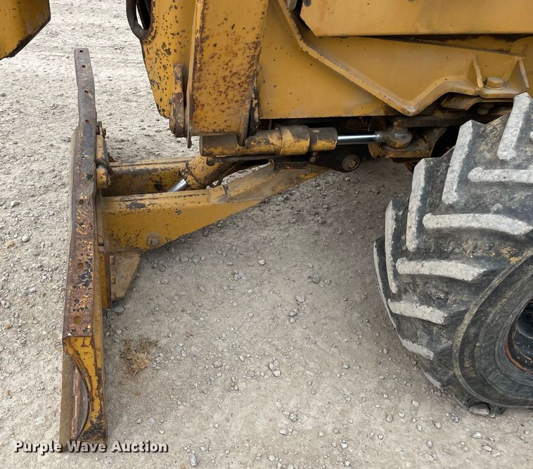 image for item LW9004 1997 Vermeer  V5800 trencher