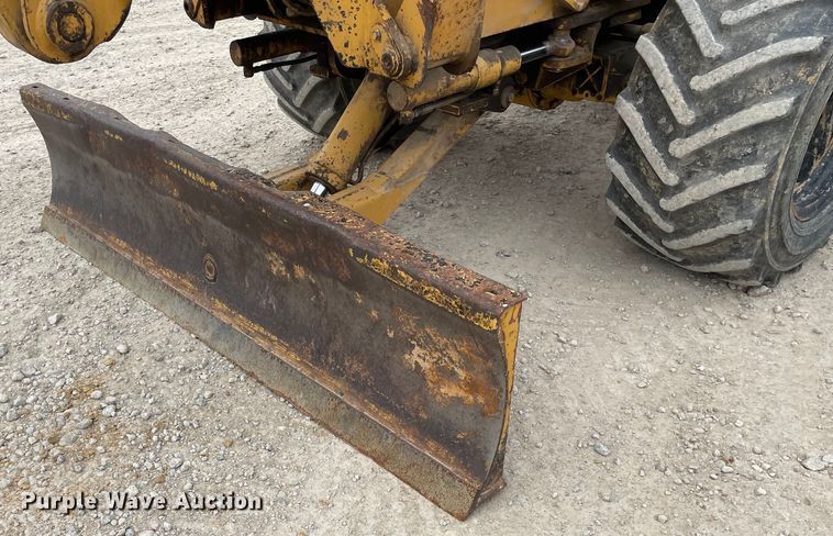 image for item LW9004 1997 Vermeer  V5800 trencher