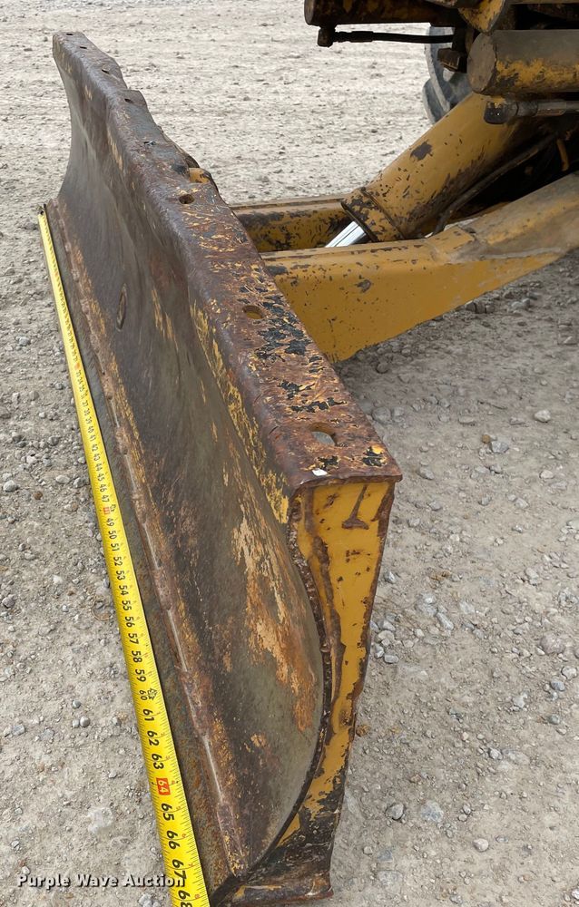 image for item LW9004 1997 Vermeer  V5800 trencher