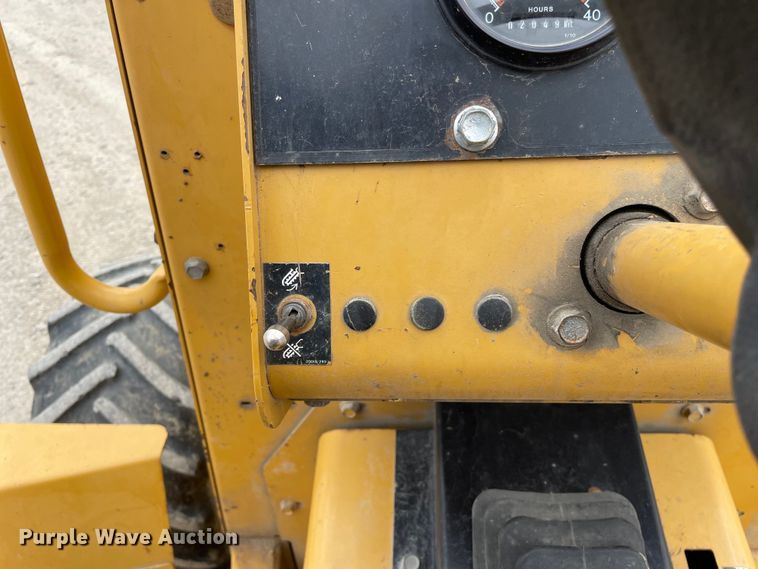 image for item LW9004 1997 Vermeer  V5800 trencher