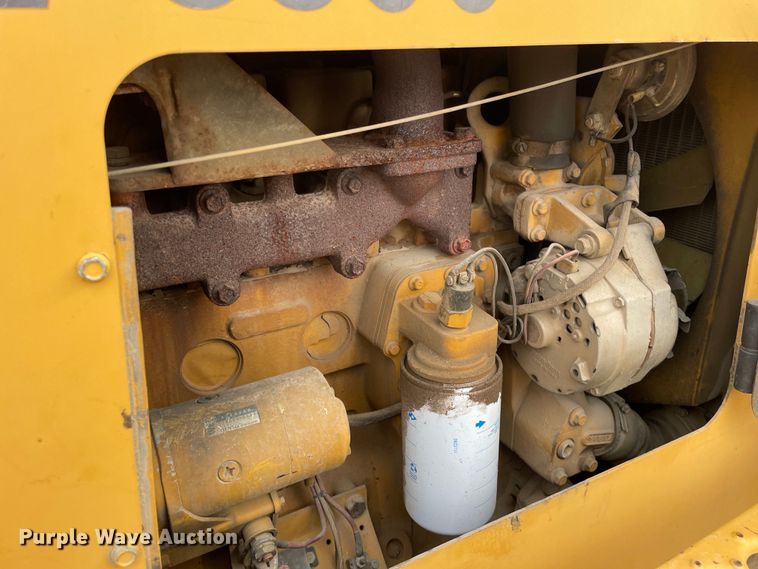 image for item LW9004 1997 Vermeer  V5800 trencher