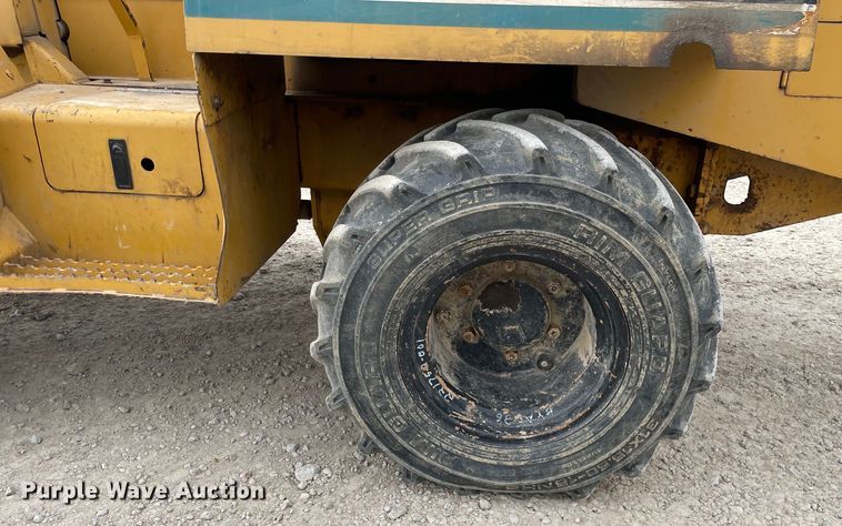 image for item LW9004 1997 Vermeer  V5800 trencher