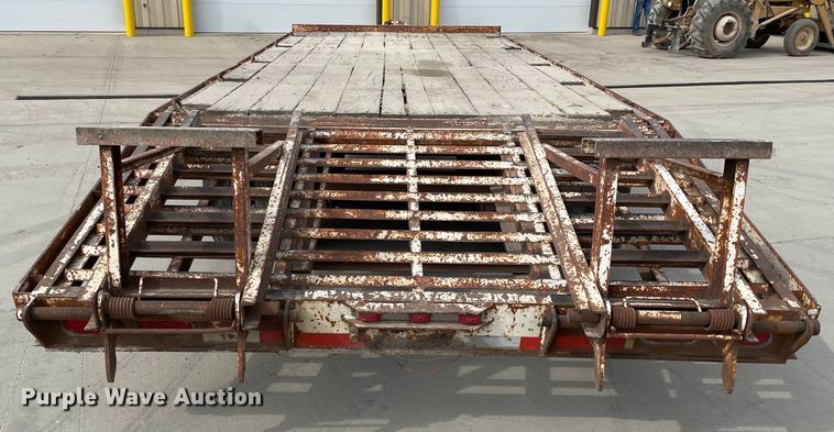 image for item LW9005 1995 Kiefer equipment trailer