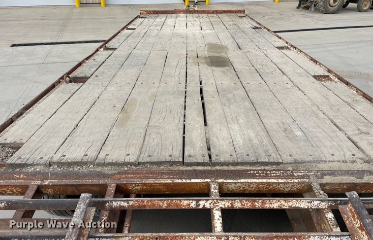 image for item LW9005 1995 Kiefer equipment trailer