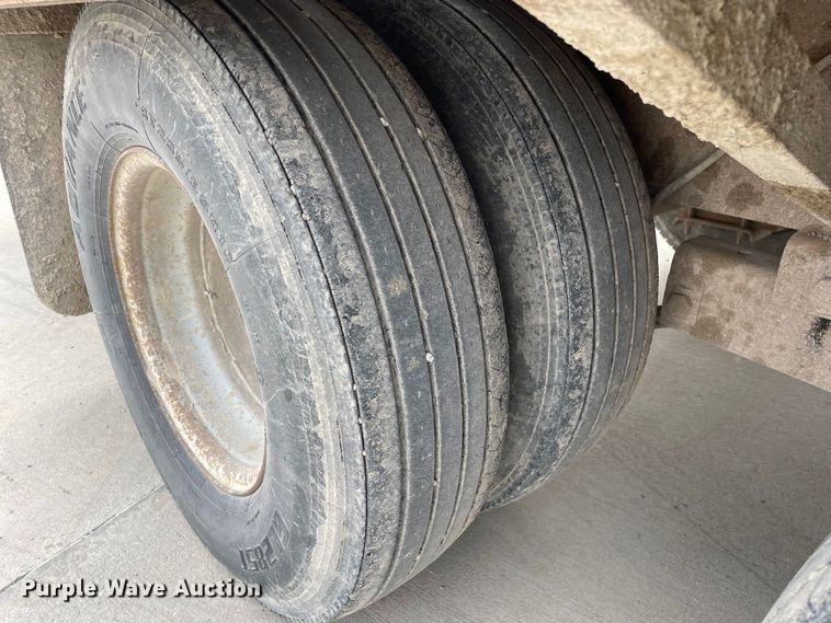 image for item LW9005 1995 Kiefer equipment trailer