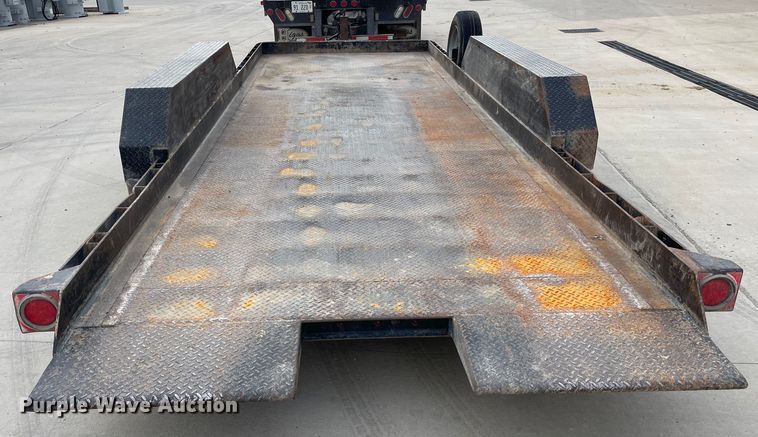 image for item LW9006 2015 Imperial   WB-21-21 tilt deck equipment trailer