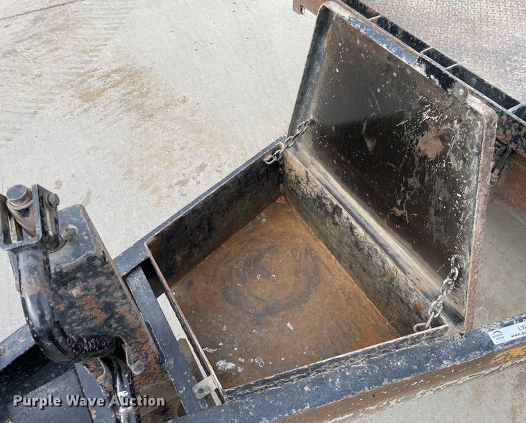 image for item LW9006 2015 Imperial   WB-21-21 tilt deck equipment trailer