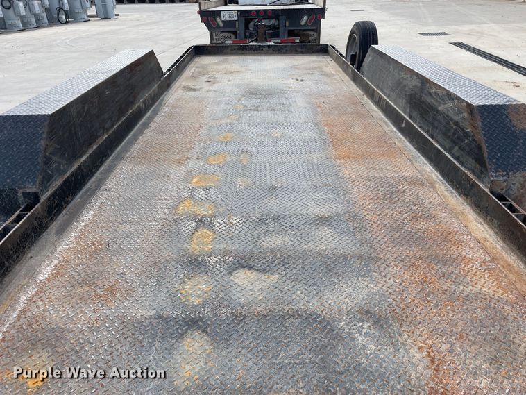 image for item LW9006 2015 Imperial   WB-21-21 tilt deck equipment trailer