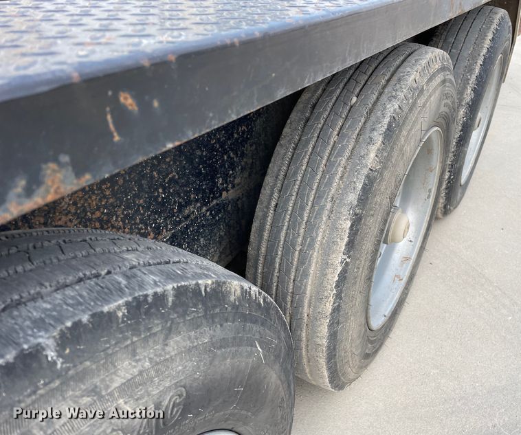 image for item LW9006 2015 Imperial   WB-21-21 tilt deck equipment trailer