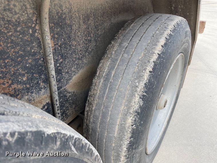 image for item LW9006 2015 Imperial   WB-21-21 tilt deck equipment trailer