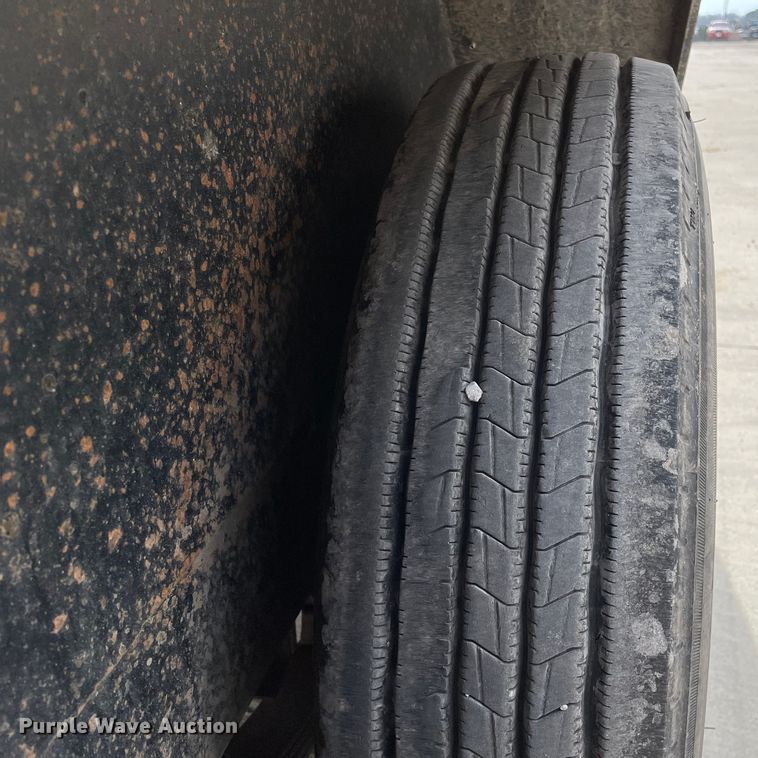 image for item LW9006 2015 Imperial   WB-21-21 tilt deck equipment trailer