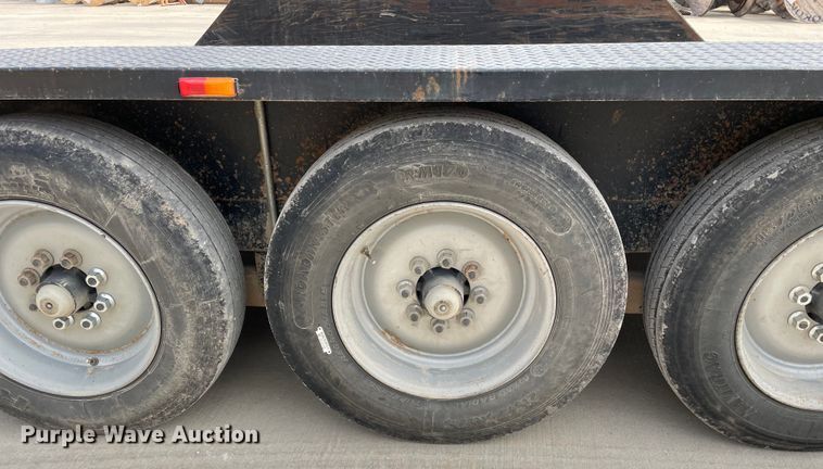 image for item LW9006 2015 Imperial   WB-21-21 tilt deck equipment trailer