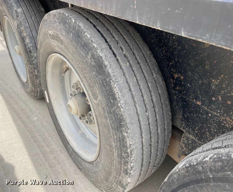 image for item LW9006 2015 Imperial   WB-21-21 tilt deck equipment trailer