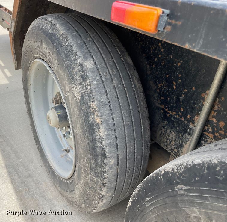 image for item LW9006 2015 Imperial   WB-21-21 tilt deck equipment trailer