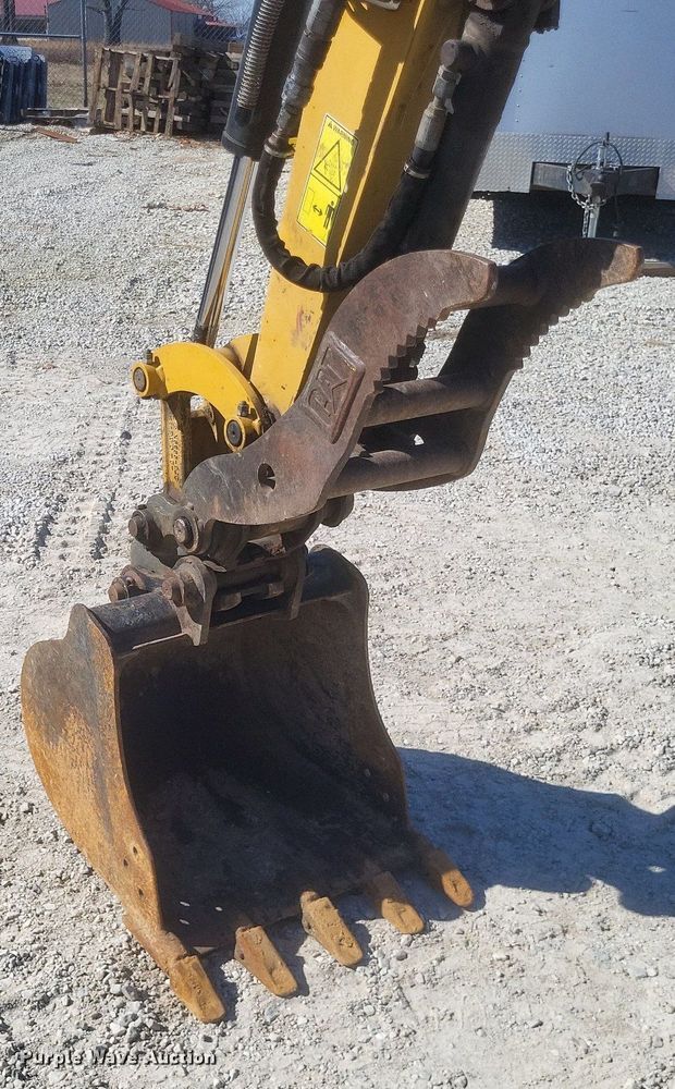 image for item MI9988 2014 Caterpillar 303.5E CR mini excavator