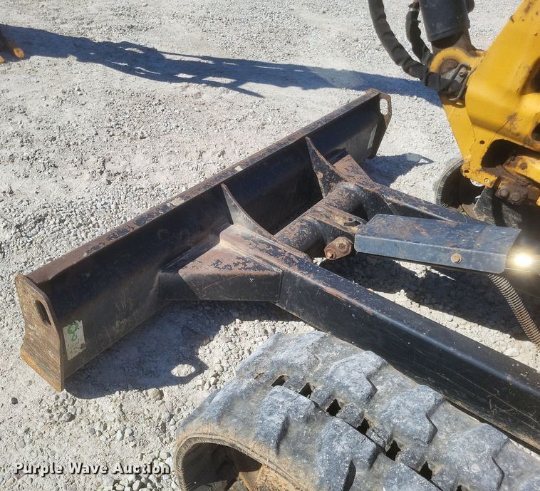 image for item MI9988 2014 Caterpillar 303.5E CR mini excavator