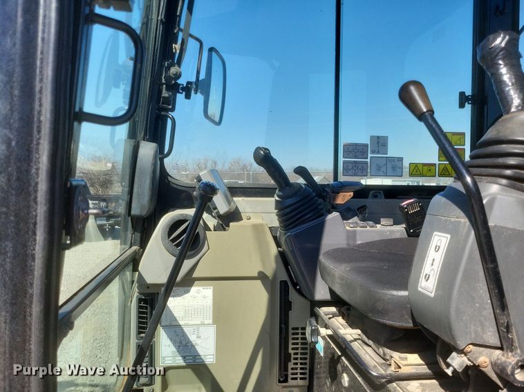 image for item MI9988 2014 Caterpillar 303.5E CR mini excavator