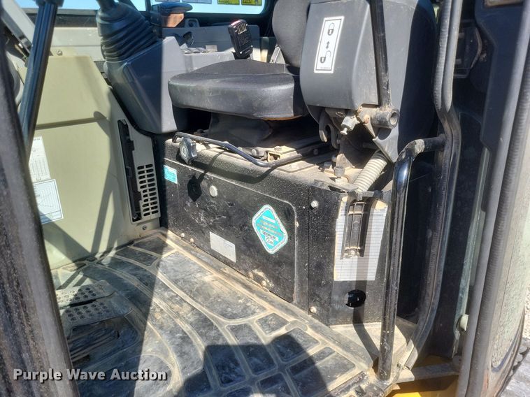 image for item MI9988 2014 Caterpillar 303.5E CR mini excavator