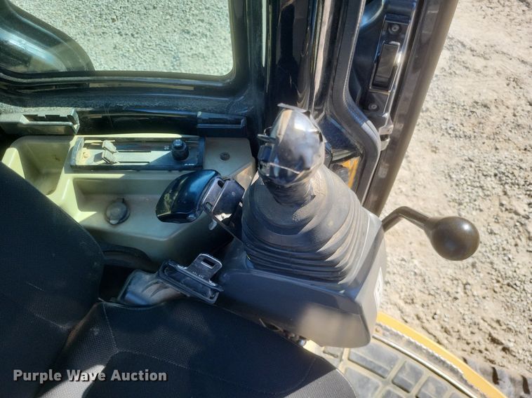 image for item MI9988 2014 Caterpillar 303.5E CR mini excavator