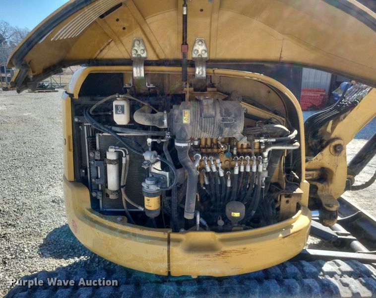 image for item MI9988 2014 Caterpillar 303.5E CR mini excavator