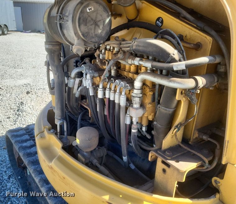 image for item MI9988 2014 Caterpillar 303.5E CR mini excavator