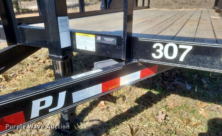 image for item MI9995 2022 PJ utility trailer