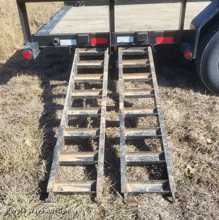 image for item MI9998 2022 PJ utility trailer