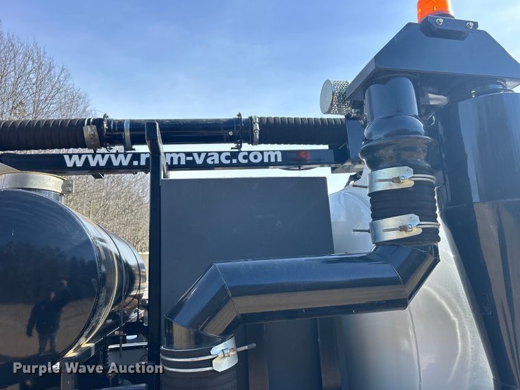 image for item MO9180 2015 Sewer Equipment  RamVac HX-3000 vacuum excavator