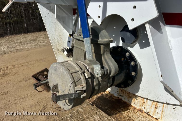 image for item MO9180 2015 Sewer Equipment  RamVac HX-3000 vacuum excavator