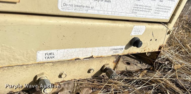 image for item MO9182 1998 Ingersoll Rand  R175 air compressor