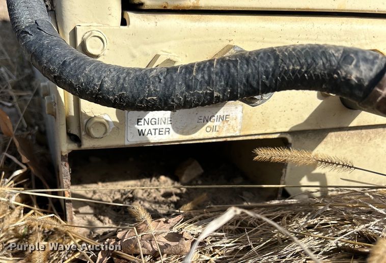 image for item MO9182 1998 Ingersoll Rand  R175 air compressor