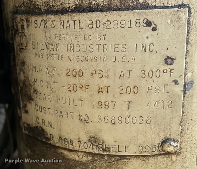 image for item MO9182 1998 Ingersoll Rand  R175 air compressor