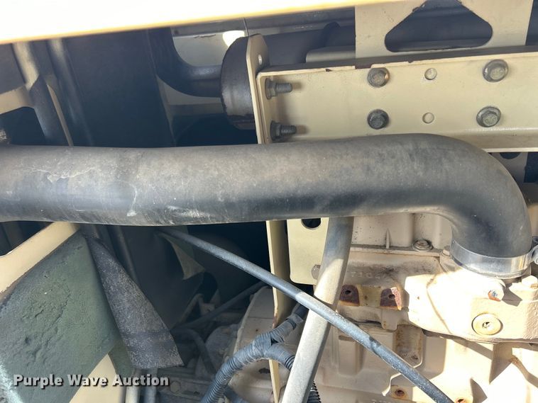 image for item MO9182 1998 Ingersoll Rand  R175 air compressor