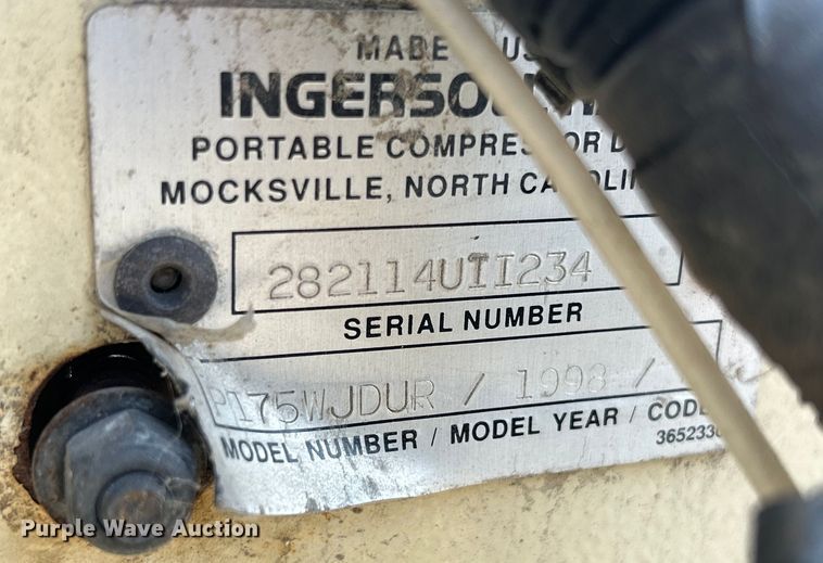 image for item MO9182 1998 Ingersoll Rand  R175 air compressor