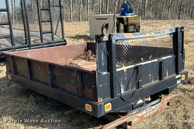 image for item MO9183 Knapheide  dump bed