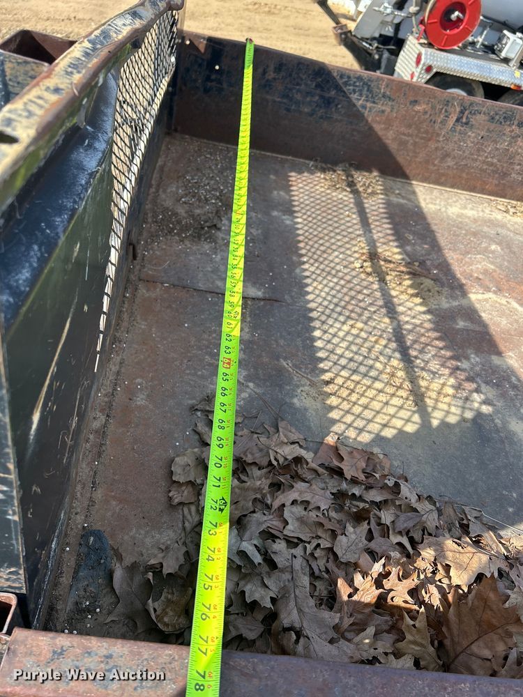 image for item MO9183 Knapheide  dump bed