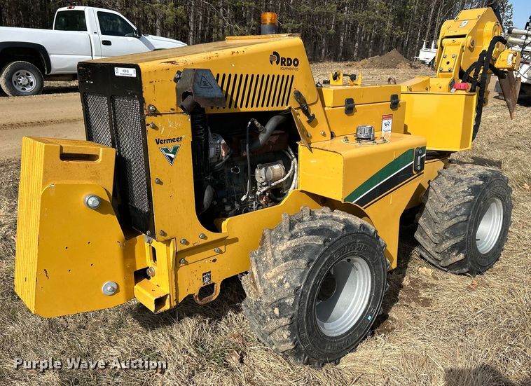 image for item MO9185 2016 Vermeer  PTX40 cable plow