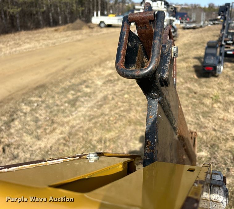 image for item MO9185 2016 Vermeer  PTX40 cable plow