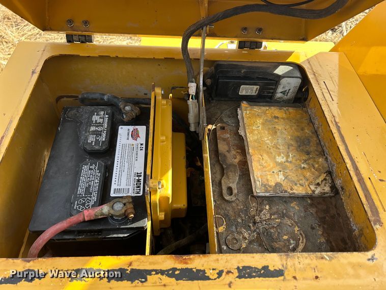 image for item MO9185 2016 Vermeer  PTX40 cable plow