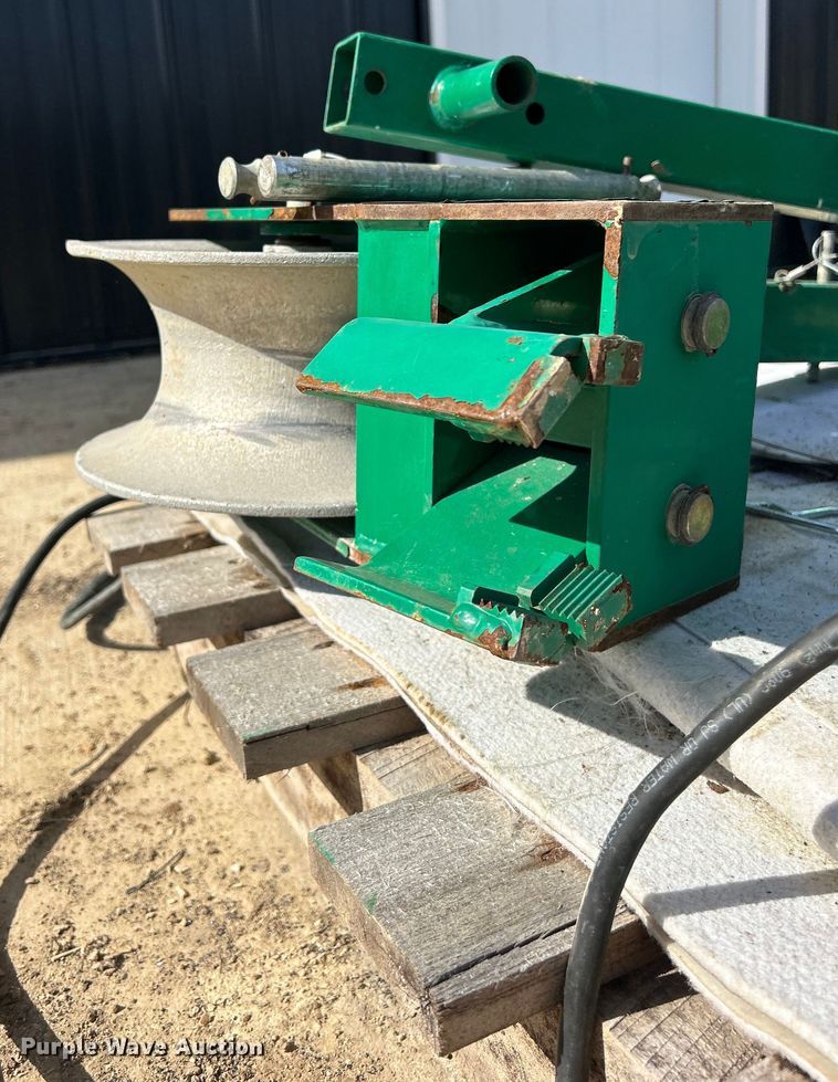 image for item MO9187 Greenlee UT4 Tugger cable puller