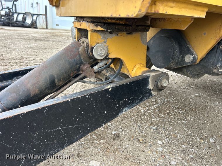 image for item MO9193 2008 Vermeer  RT650 trencher