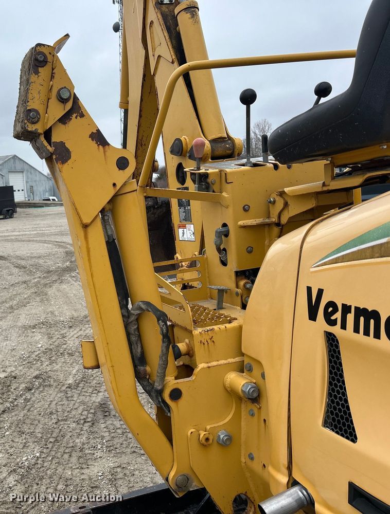 image for item MO9193 2008 Vermeer  RT650 trencher