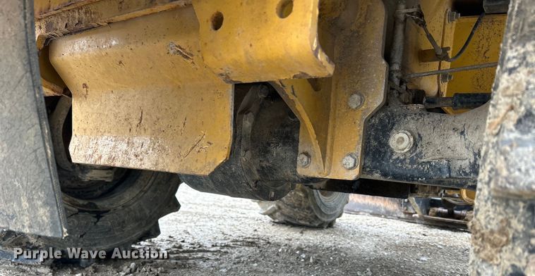 image for item MO9193 2008 Vermeer  RT650 trencher