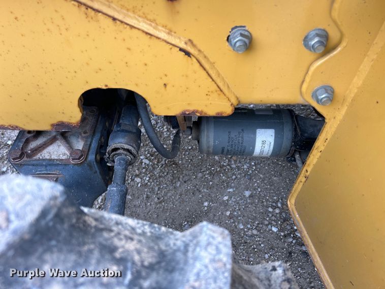 image for item MO9193 2008 Vermeer  RT650 trencher