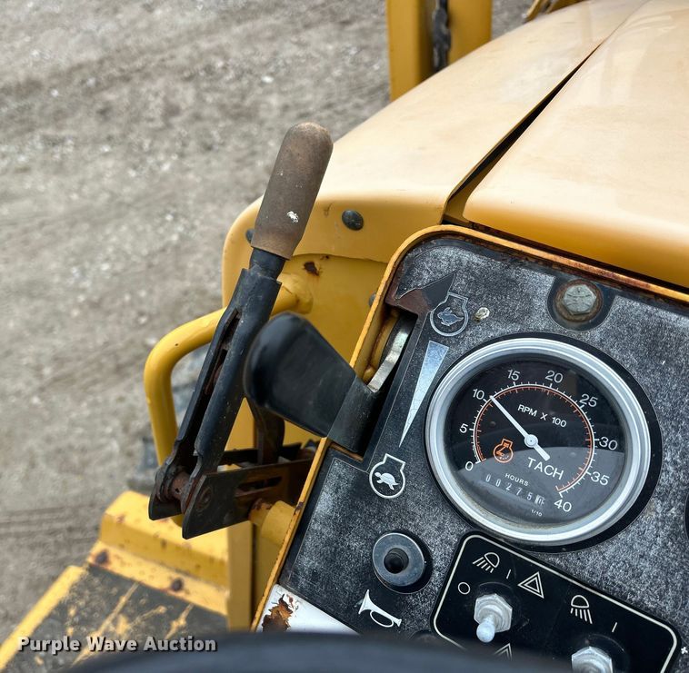 image for item MO9193 2008 Vermeer  RT650 trencher