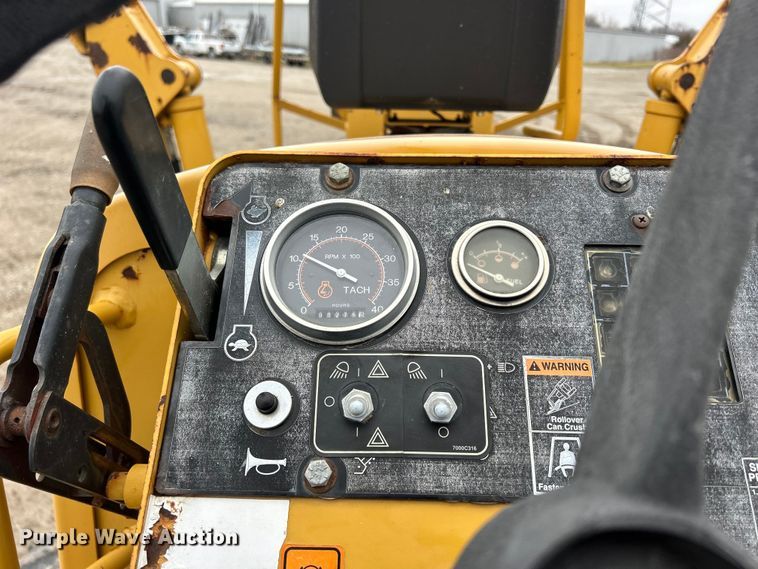 image for item MO9193 2008 Vermeer  RT650 trencher