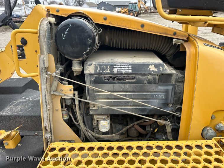 image for item MO9193 2008 Vermeer  RT650 trencher