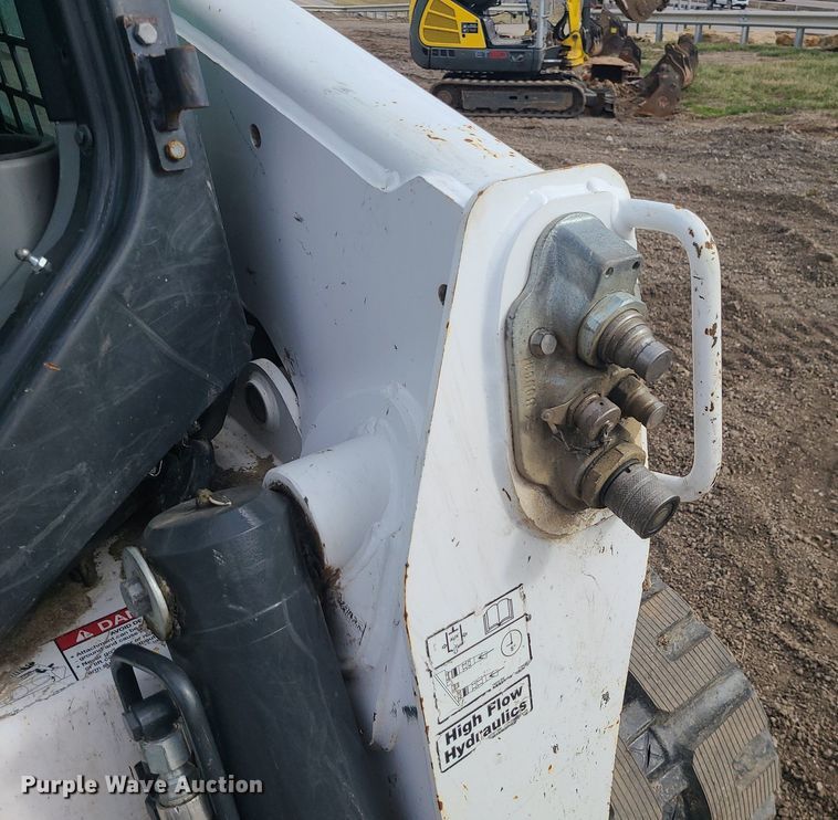 image for item MQ9670 2021 Bobcat T870 tracked skid steer loader
