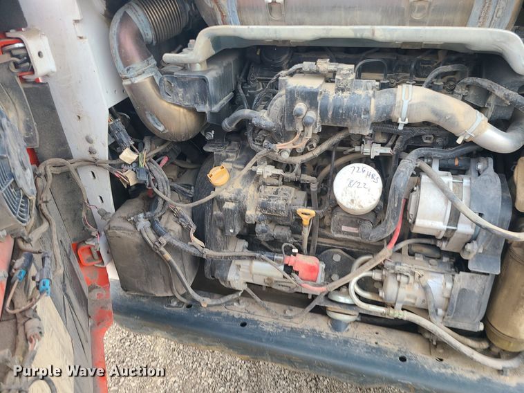 image for item MQ9670 2021 Bobcat T870 tracked skid steer loader