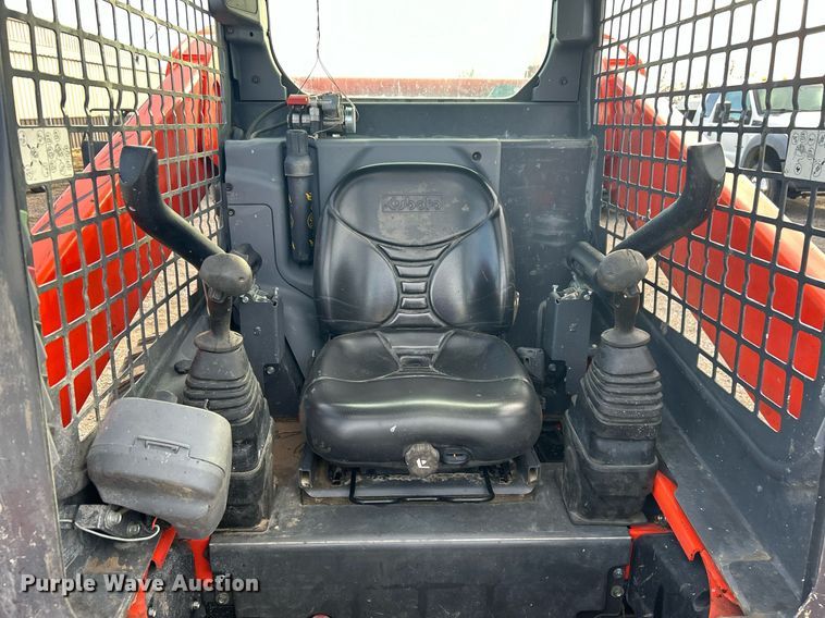 image for item NB9328 2021 Kubota SSV75 skid steer loader
